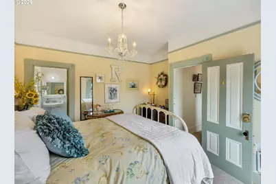847 Exchange St, Astoria, OR 97103 - Photo 45