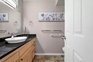 1080 Bay St, Florence, OR 97439 - Photo 21