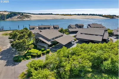 1080 Bay St #19, Florence, OR 97439 - Photo 1