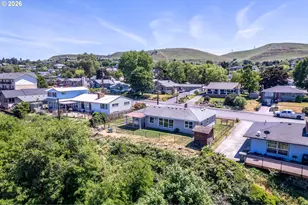 2207 E 10th St, The Dalles, OR 97058 - Photo 33