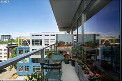 1221 SW 10th Ave #612, Portland, OR 97205 - Photo 9