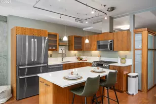 1221 SW 10th Ave, Portland, OR 97205 - Photo 17