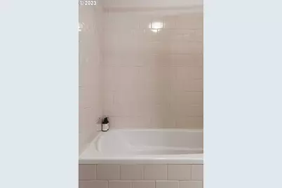 1221 SW 10th Ave #612, Portland, OR 97205 - Photo 29