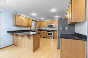 21612 SW Kristin Ct, Beaverton, OR 97003 - Photo 5