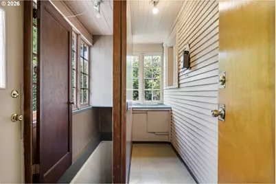 5825 NE Everett St, Portland, OR 97213 - Photo 33