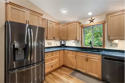 26385 Shady Oak Dr, Monroe, OR 97456 - Photo 9