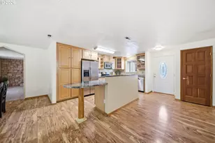 10717 NE 44th St, Vancouver, WA 98682 - Photo 7