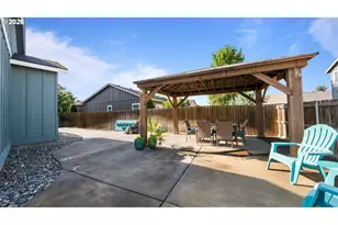 379 NW Crest View Ct, Hermiston, OR 97838 - Photo 27