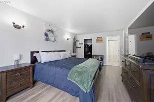 406 Sunset Ct, Amity, OR 97101 - Photo 17