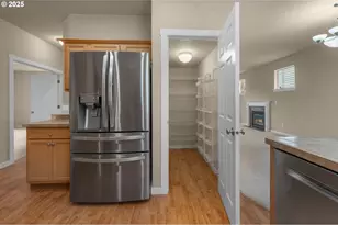 10797 SW Washington St, Portland, OR 97225 - Photo 15