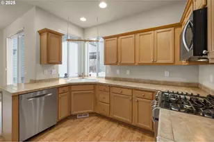 10797 SW Washington St, Portland, OR 97225 - Photo 13