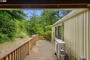 661 Village Pines Dr, Coos Bay, OR 97420 - Photo 21