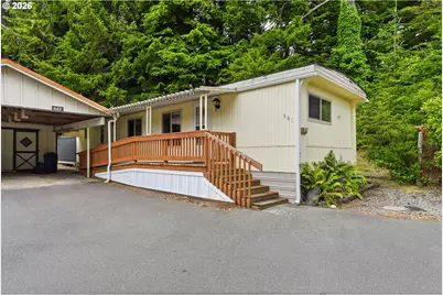661 Village Pines Dr, Coos Bay, OR 97420 - Photo 3