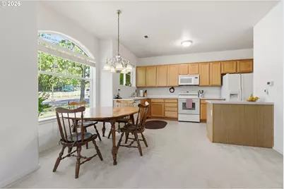 662 NW Brookhill Ln, Hillsboro, OR 97124 - Photo 9