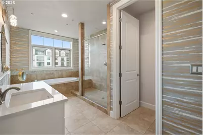 707 N Hayden Island Dr #215, Portland, OR 97217 - Photo 25