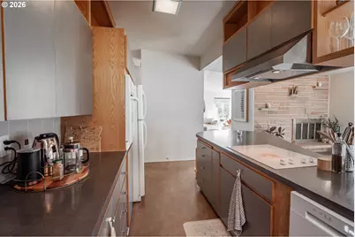 495 W 27th Ave, Eugene, OR 97405 - Photo 13