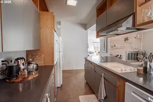495 W 27th Ave, Eugene, OR 97405 - Photo 13
