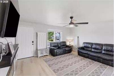 3523 College Loop, Albany, OR 97322 - Photo 13