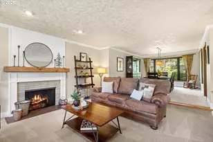 2910 NW Bauer Woods Dr, Portland, OR 97229 - Photo 11