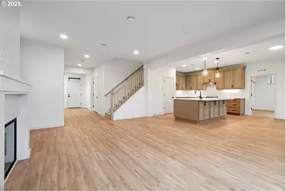 142 W 20th Way, La Center, WA 98629 - Photo 5