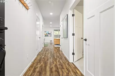 12723 SW Willow Point Ln, Portland, OR 97224 - Photo 3