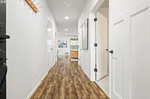 12723 SW Willow Point Ln, Portland, OR 97224 - Photo 3