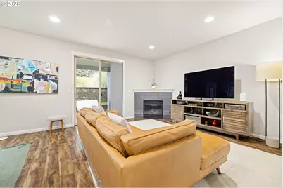 12723 SW Willow Point Ln, Portland, OR 97224 - Photo 7