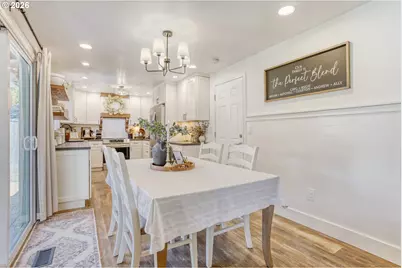 1875 SE Hale Dr, Gresham, OR 97080 - Photo 9