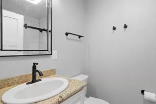 2812 NE Bryant St, Portland, OR 97211 - Photo 19