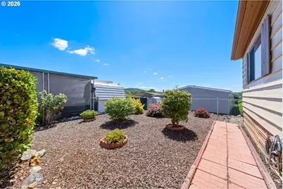 302 Shadow Ranch Ln, Roseburg, OR 97470 - Photo 27
