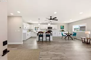 867 SW Liberty Bell Dr, Beaverton, OR 97006 - Photo 11