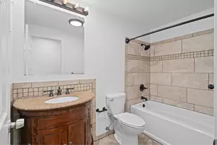 2871 NE Meadow Ct, Hillsboro, OR 97124 - Photo 13