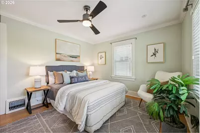 7054 N Delaware Ave, Portland, OR 97217 - Photo 17