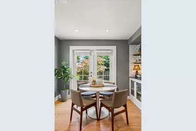 7054 N Delaware Ave, Portland, OR 97217 - Photo 11