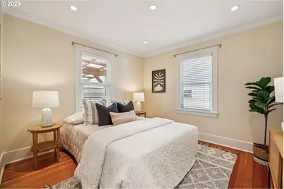 7054 N Delaware Ave, Portland, OR 97217 - Photo 13