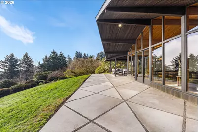 1209 SW Hessler Dr, Portland, OR 97239 - Photo 29