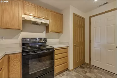 190 NE Skylar St, Hillsboro, OR 97124 - Photo 9