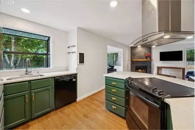 17500 NW Woodmere Ct, Beaverton, OR 97006 - Photo 13