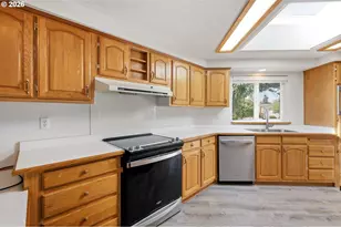 4055 Royal Ave, Eugene, OR 97402 - Photo 19