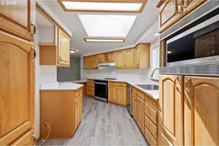 4055 Royal Ave, Eugene, OR 97402 - Photo 23