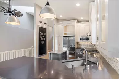 632 SE 38th Dr, Gresham, OR 97080 - Photo 13