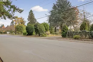 1830 NE 132nd Ave, Portland, OR 97230 - Photo 13