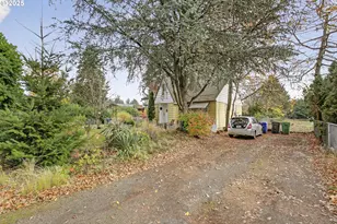 1830 NE 132nd Ave, Portland, OR 97230 - Photo 5