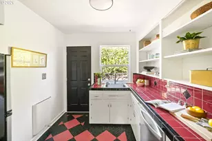 6504 N Commercial Ave, Portland, OR 97217 - Photo 15