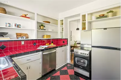 6504 N Commercial Ave #2, Portland, OR 97217 - Photo 13