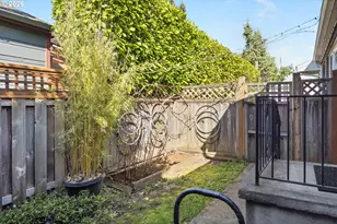 6504 N Commercial Ave, Portland, OR 97217 - Photo 37