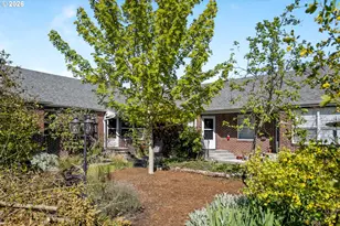 6504 N Commercial Ave, Portland, OR 97217 - Photo 39