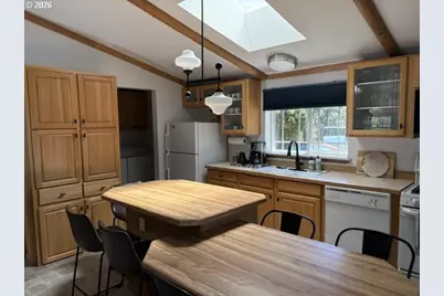 142015 Blue Sky Way, Crescent Lake, OR 97733 - Photo 13