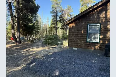 142015 Blue Sky Way, Crescent Lake, OR 97733 - Photo 29