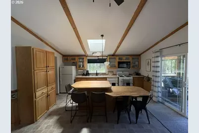 142015 Blue Sky Way, Crescent Lake, OR 97733 - Photo 11